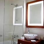 Szálloda Westside Arc De Triomphe 4*