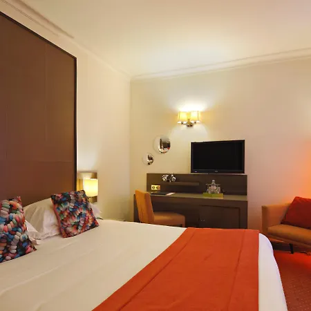 Westside Arc De Triomphe Hotel