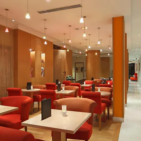 西边凯旋门大酒店 酒店