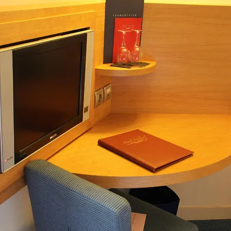 Hotell Westside Arc De Triomphe