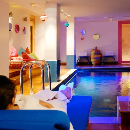 西边凯旋门大酒店 酒店