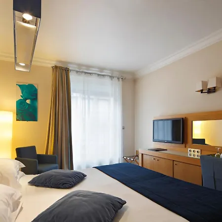 Hotell Westside Arc De Triomphe Paris