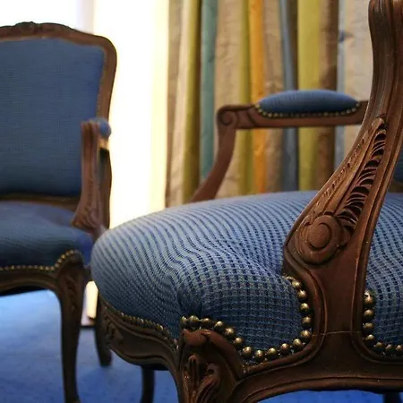 西边凯旋门大酒店 酒店