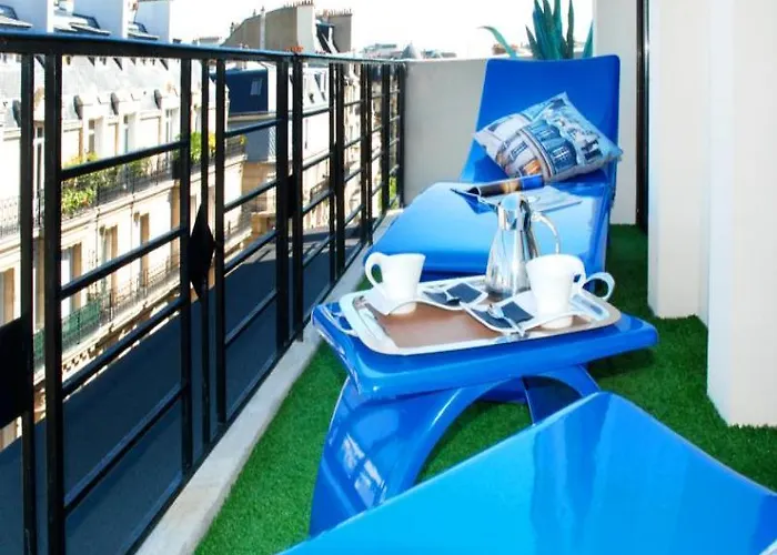 Westside Arc De Triomphe 4*