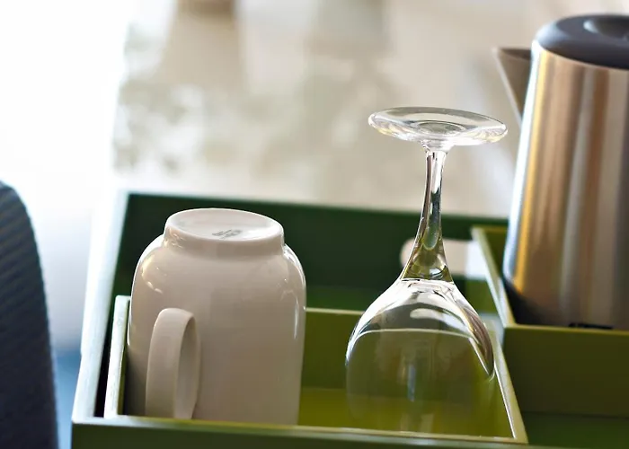 Hotel Westside Arc De Triomphe 4*