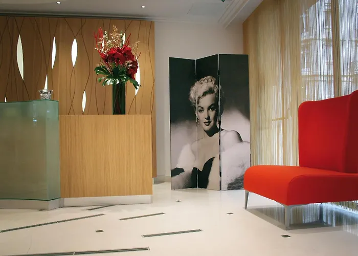 Hotel Westside Arc De Triomphe Paříž