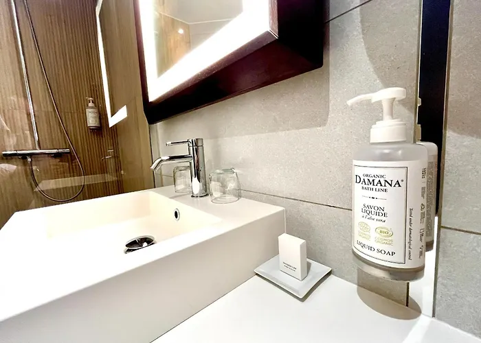 Westside Arc De Triomphe