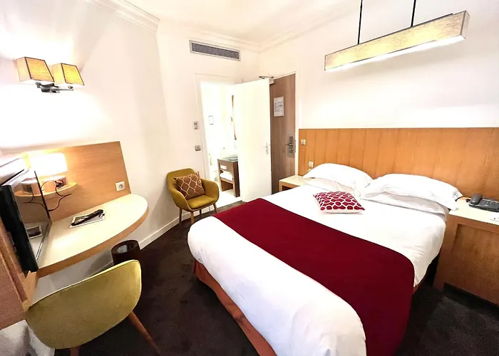 Westside Arc De Triomphe