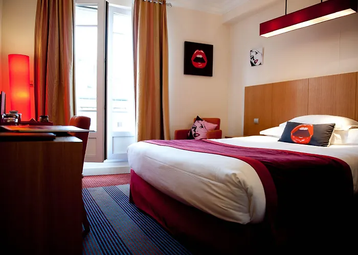 Westside Arc De Triomphe