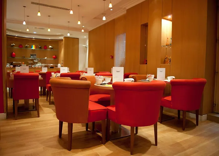 Westside Arc De Triomphe