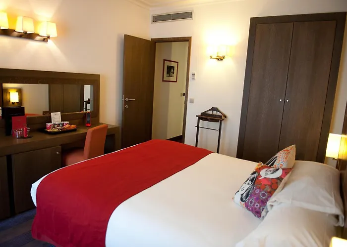 Westside Arc De Triomphe 4* Paris