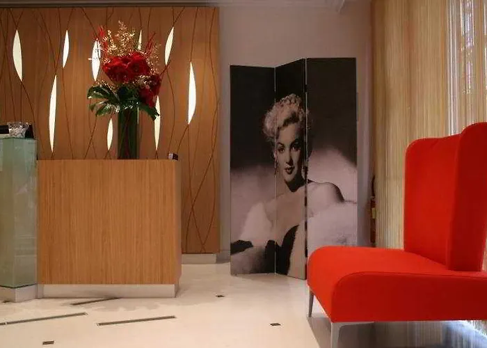 Hotel Westside Arc De Triomphe Paris