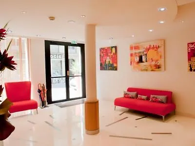 Westside Arc De Triomphe