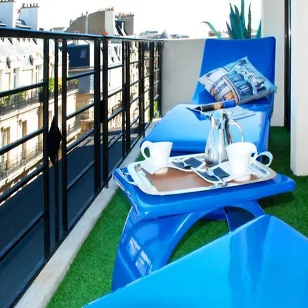 Westside Arc De Triomphe 4*