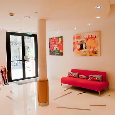 Westside Arc De Triomphe Szálloda