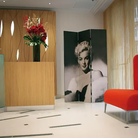 Hotel Westside Arc De Triomphe Parijs