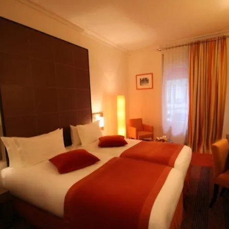 Westside Arc De Triomphe