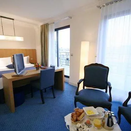 Westside Arc De Triomphe Szálloda 4*