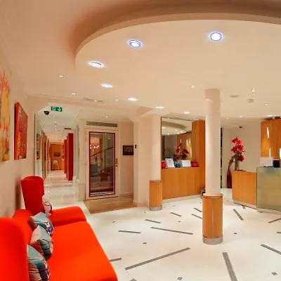 웨스트사이드 아흐 드 트리옴프