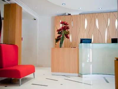 웨스트사이드 아흐 드 트리옴프